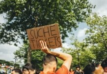 Jak sprzedać więcej biletów na event bez obniżania ceny wejściówek? M