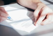 Podpisywanie umowy ubezpieczenia niezbędnej przy organizacji imprezy